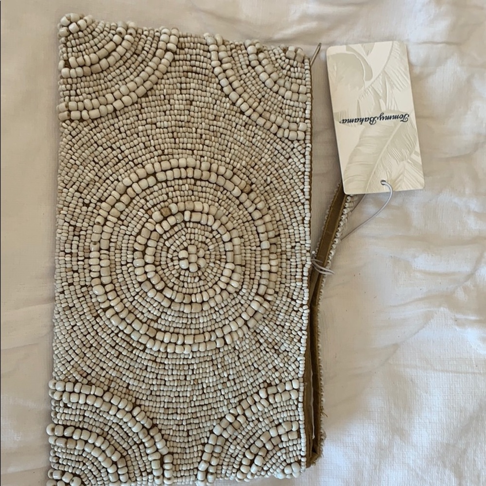 Beaded clutch purse